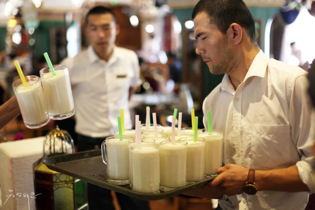 *疆新**都是荒漠戈壁?这几家高颜值餐厅,彻底颠覆你对*疆新**的概念