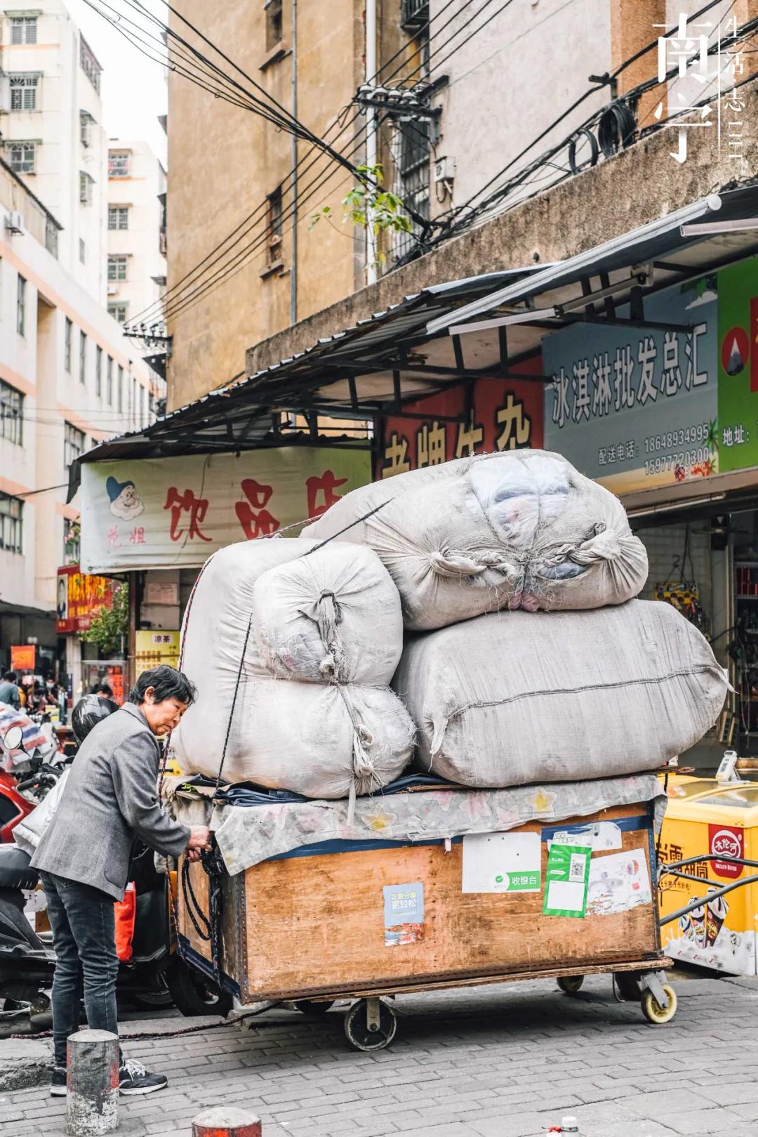 曾创出上亿流水,一个档口就能买宝马730,南宁这地方如今已没落