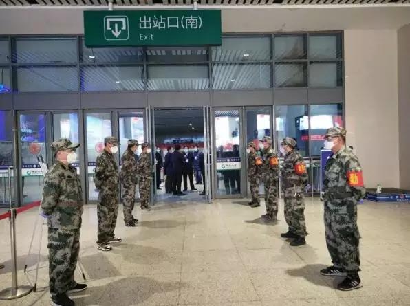 在战“疫”中迎接大考，陕西省军区官兵不辱使命