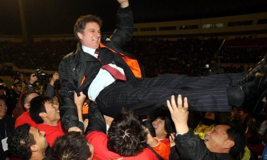 他曾亲手打造最强鲁能王朝,被怒喷下课四年后球迷终于后悔