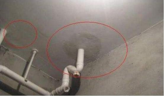 楼上卫生间漏水漏到楼下怎么处理,三楼卫生间漏水漏到二楼怎么解决