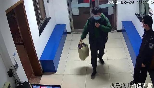 哈尔滨男青年卖口罩诈骗140万,深圳男子诈骗15万卖口罩