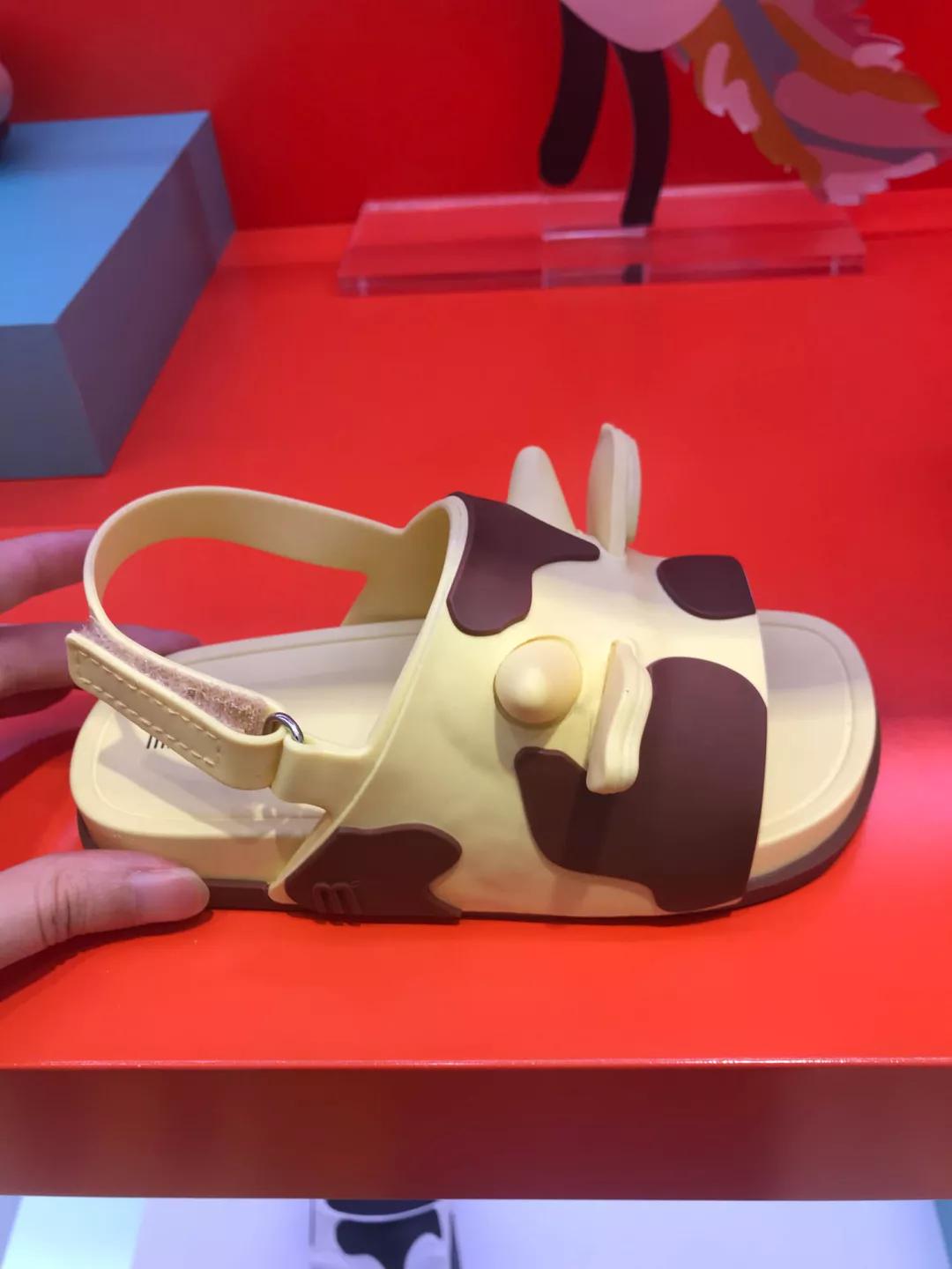 儿童凉鞋什么材质耐穿又好看,儿童凉鞋怎么推荐