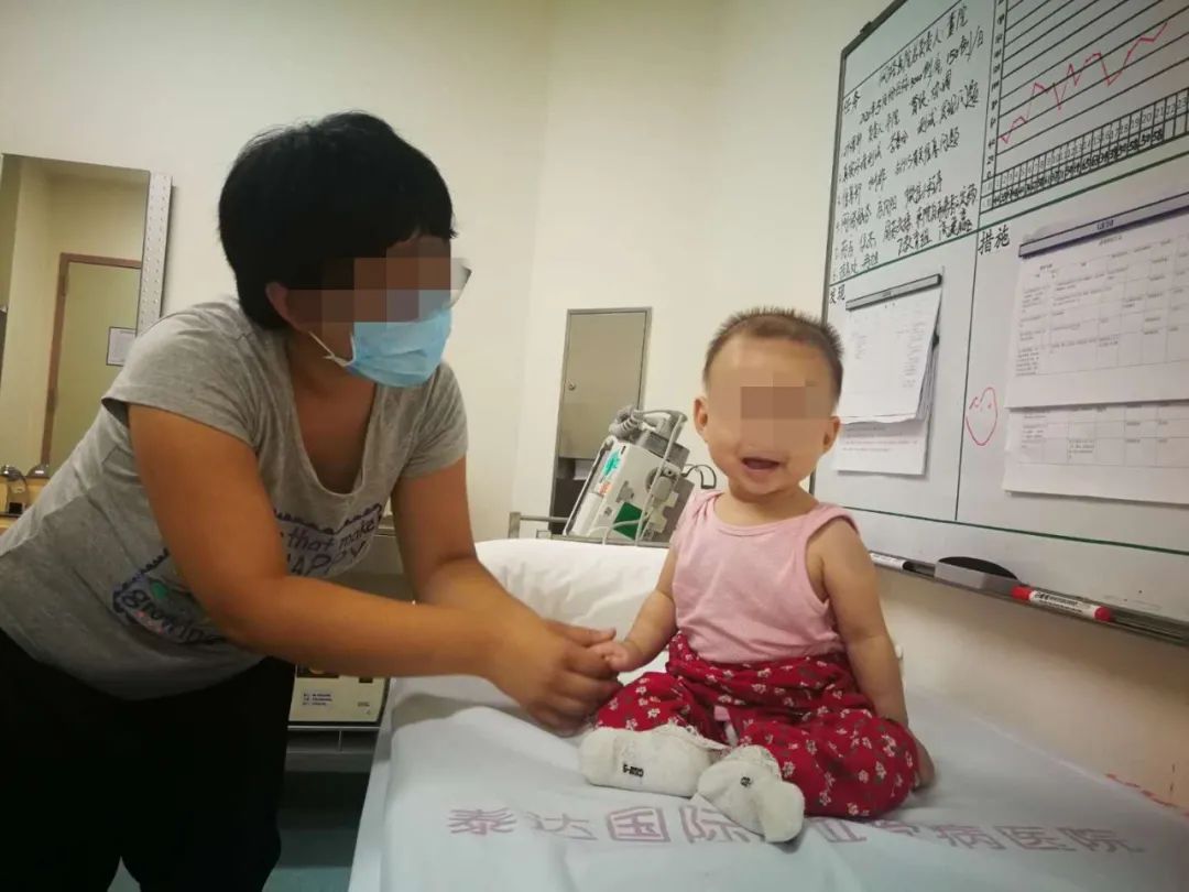 婴儿出生先天性心脏缺口能看好吗,小孩天生心脏多出一条血管会怎样