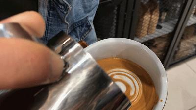 中心广场美食推荐下午茶 (一日三餐美食广场)