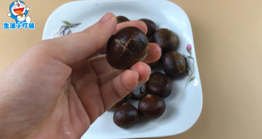 一招教您瞬间剥板栗简单快速,最新剥栗子的方法