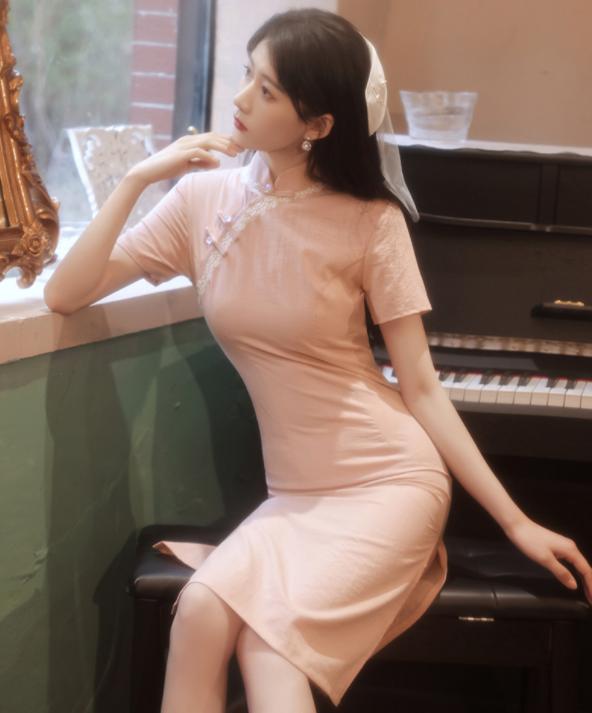 旗袍可以诠释各种美,风姿绰约温婉优雅的旗袍美女