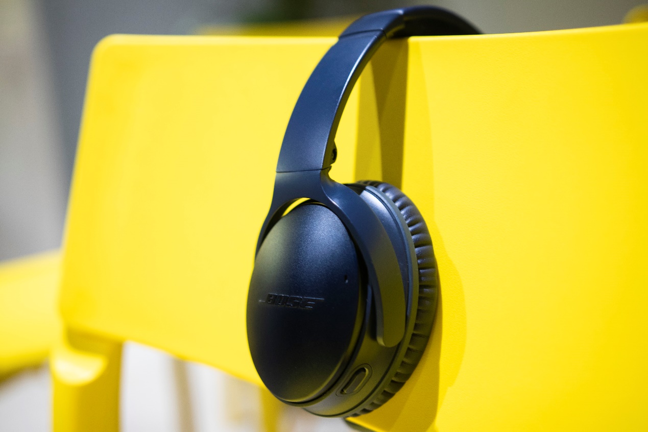 临近年终，戴上QC35让自己“静”入佳境