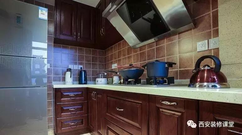 130平三室一厅美式衣帽间,美式带衣帽间的卧室套房