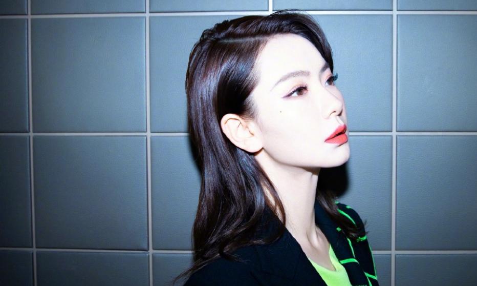 戚薇金瀚高甜片段,戚薇甜蜜姐弟恋