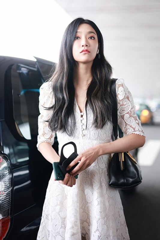 白蕾丝如何穿好看,蕾丝控怎么穿才好看