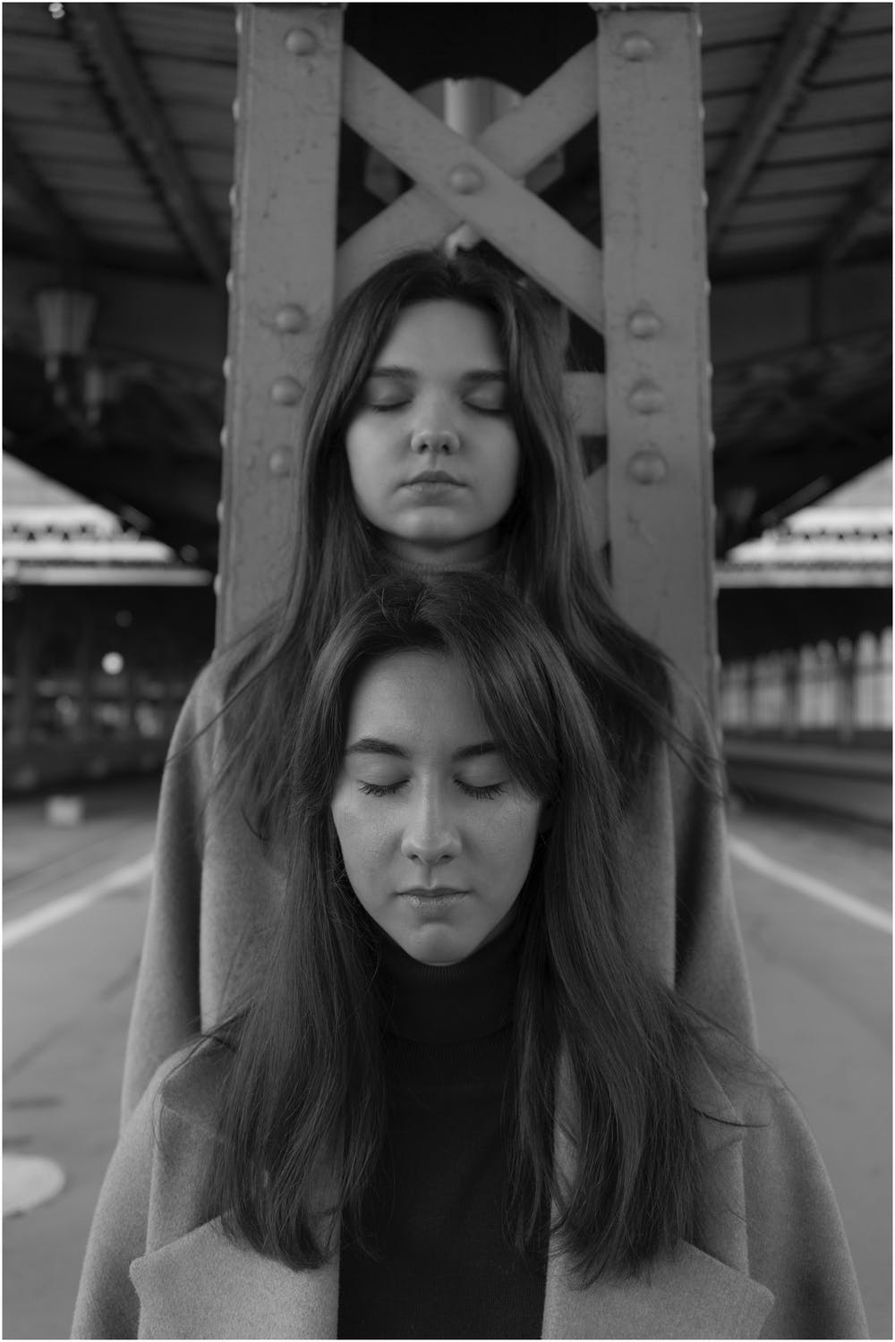 18岁女大学生为钱卖卵，超前消费毁了孩子，父母要从小做好引导