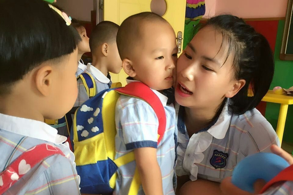 4岁宝宝妈妈在家不上学怎么办,4岁宝宝不肯去幼儿园