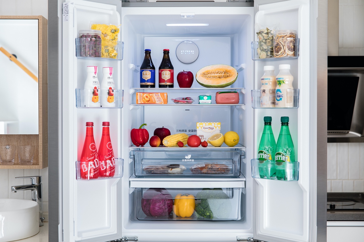 美的323l多门风冷无霜冰箱怎么样,美的323L冰箱