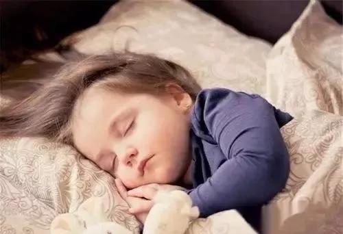 名门泽佳秋季护肤小常识,名门泽佳化妆小窍门