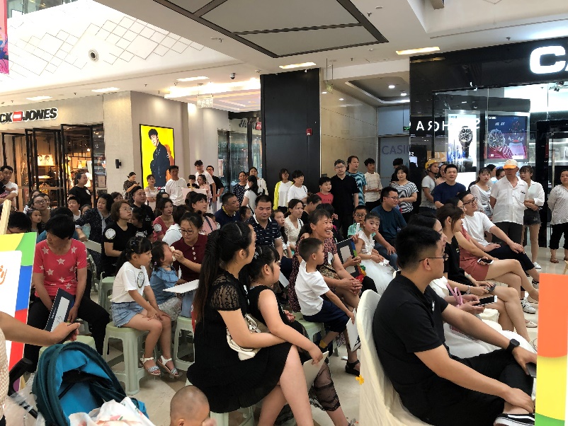 希朗公益行：将有温度内化于心外化于行