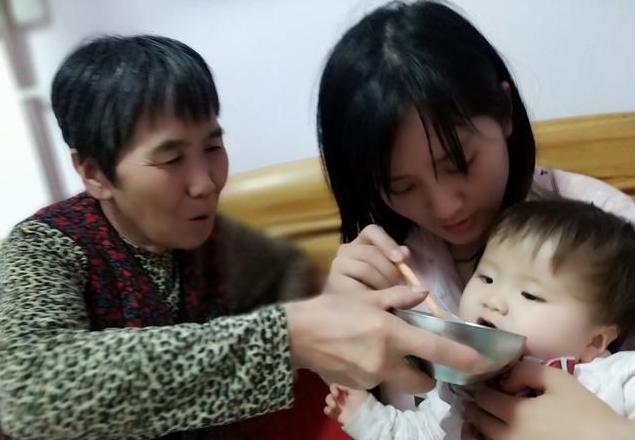 10个月宝宝喝奶粉只喝70,十个月宝宝只喝100毫升