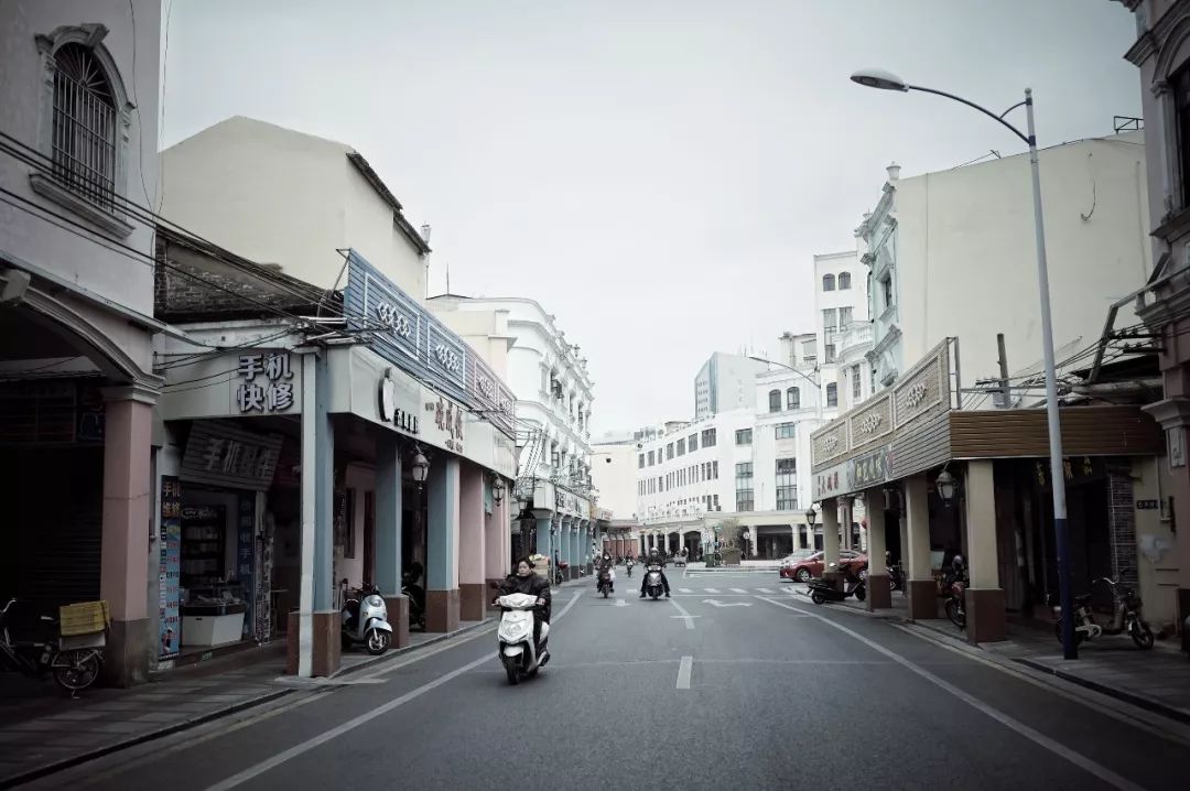 在顺德，如果有一分钟胃空了，算我输