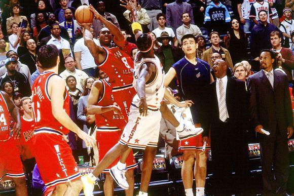 直臂打手犯规吗,运球打手算犯规