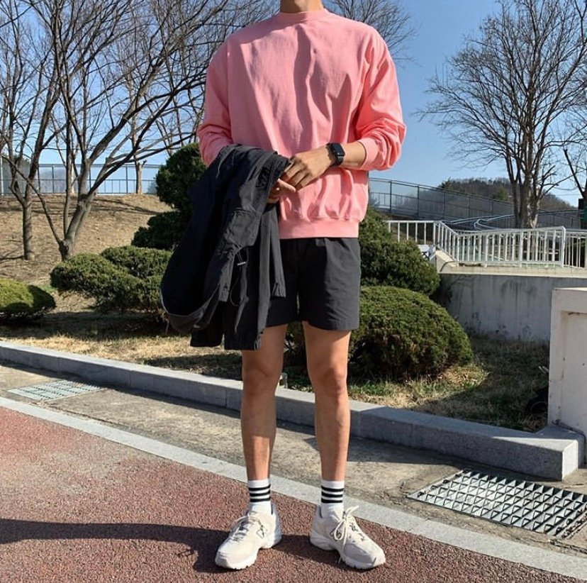 男生夏天穿短裤还是长裤,夏天短裤穿搭男生