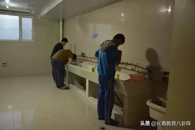 长春高中“衣食住行”大揭秘！哪所学校有宿舍？哪所学校有班车？