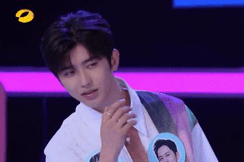 戒指男女戴法和意义十个手指,男女戒指的正确戴法图解