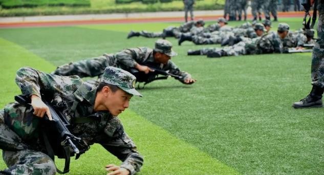 军校学员毕业有时间回家吗,军校什么情况下才能离校