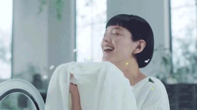 为什么衣服洗完总是有一股馊味,怎样洗汗臭味衣服才更干净