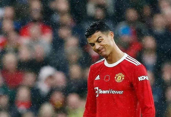 罗本与c罗两翼齐飞,拿球就单打