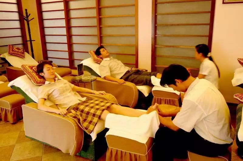 足疗技师碰到醉酒客怎么应对,对付醉酒的客人的绝招