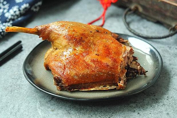 这样的土鸭肉吃着才过瘾,鸭肉香喷喷的