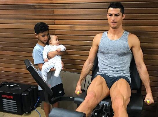 c罗的自律已达到让人恐怖的程度,c罗的训练自律到可怕