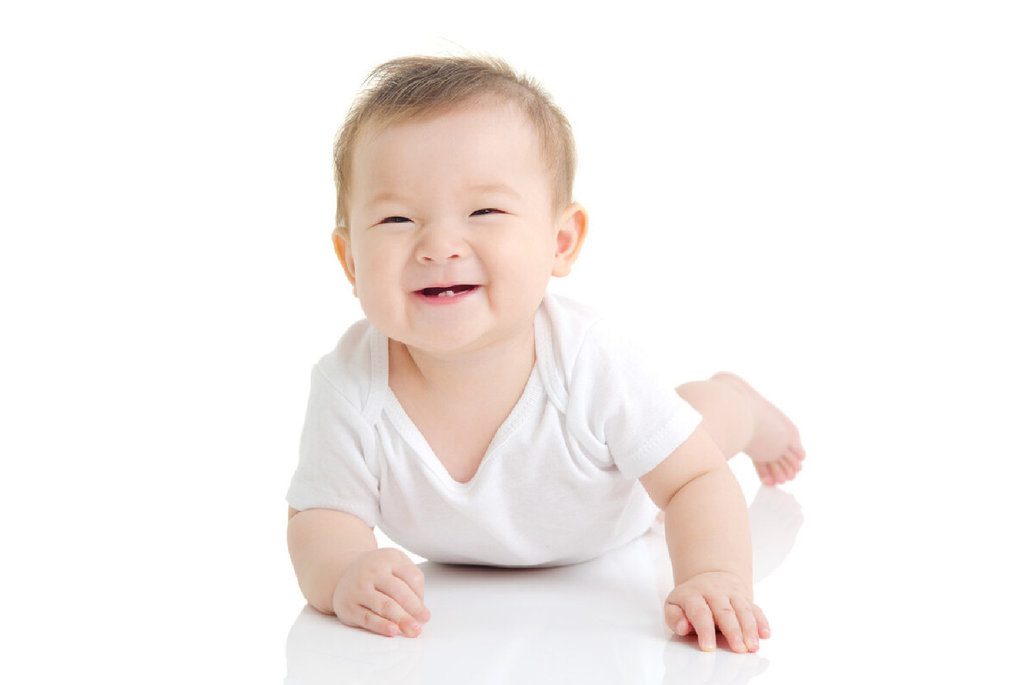 宝宝3个月了竖着头抬不起来,我家宝宝3个月不会抬头不能竖抱