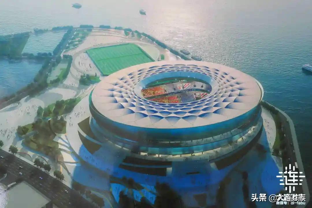 大连专业足球场,大连梭鱼湾专业足球场