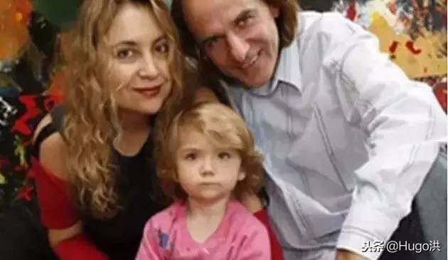 父母“纵容”的熊孩子成为了2岁的女版“毕加索”，作品卖出百万