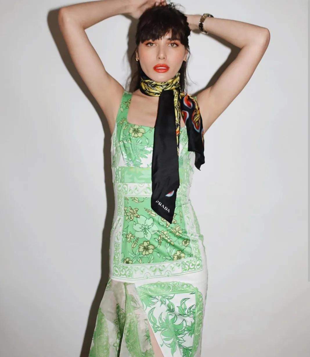 长丝巾古装系法3米长1.5米宽丝巾,长条丝巾配衬衣的系法简单又漂亮