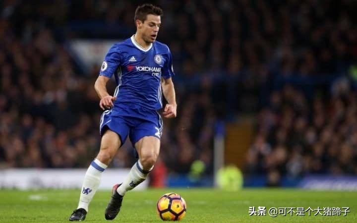 实况足球手游卢卡库教学,实况足球手游卢卡库操作