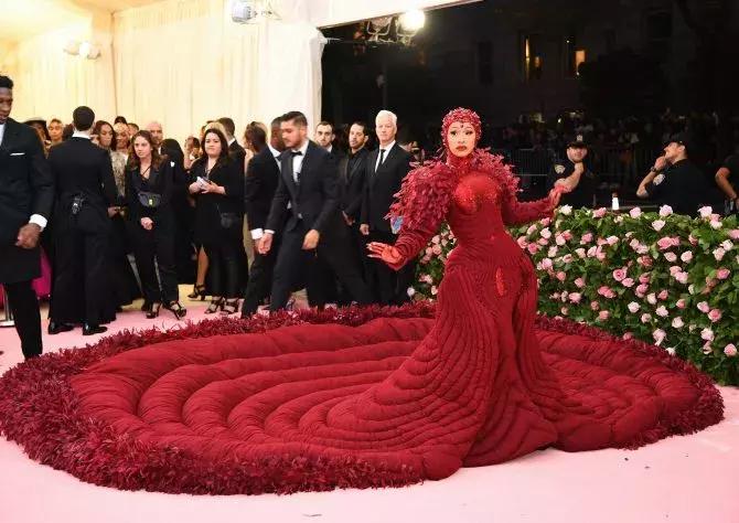 metgala20个最佳造型,metgala煎饼礼服