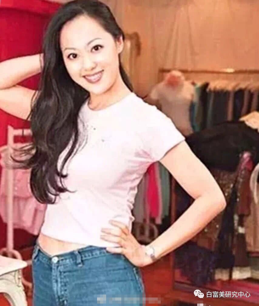 “败光”2位亿万富豪家产，名媛第一妖女，她是豪门最怕的女人