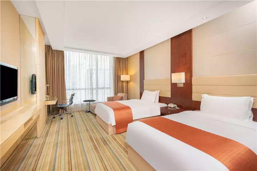 鑻忓窞鐪嬫ū鑺辩殑閰掑簵,鑻忓窞鐪嬫ū鑺变綇鍝釜閰掑簵