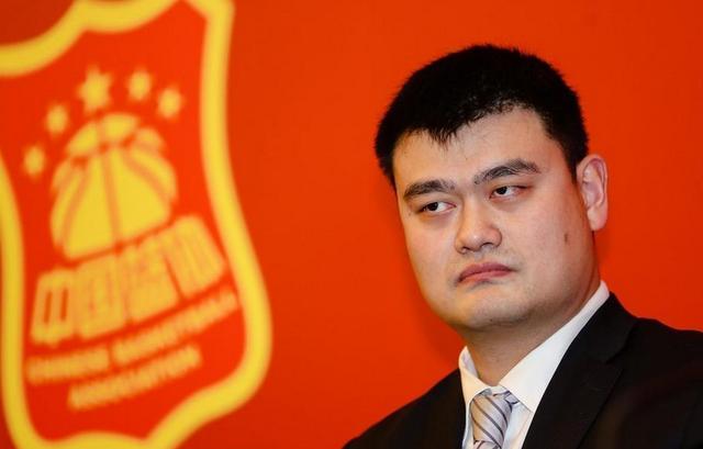 cba全场骂裁判,cba主教练发飙骂球员