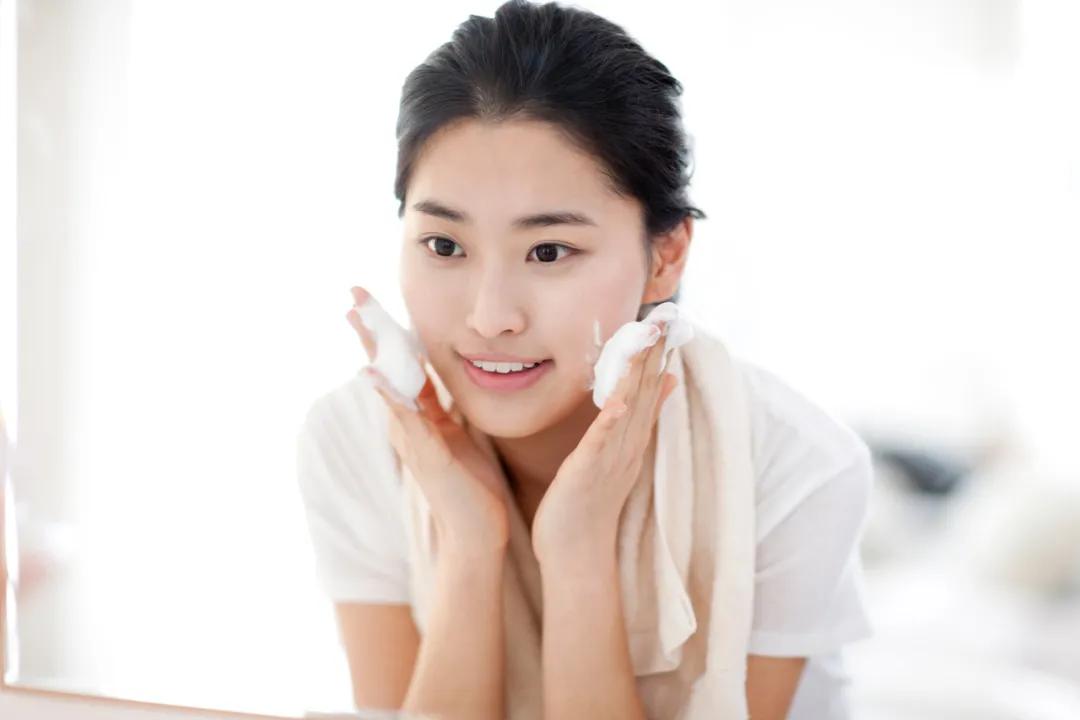 日本岛姿元气素颜霜,岛姿一秒元气素颜霜