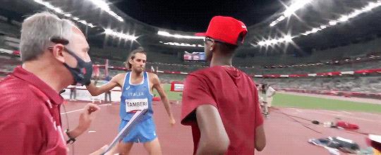 跳高巴尔希姆最高纪录照片,跳高世界纪录巴尔希姆慢动作