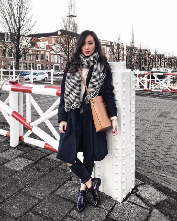 多种系法围巾女款配大衣,围巾配大衣系法让你又范又减龄