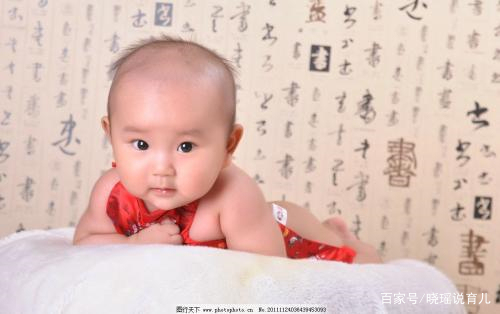 照顾孩子很辛苦，带孩子外出可以用吸奶器，这些方法家长知道吗