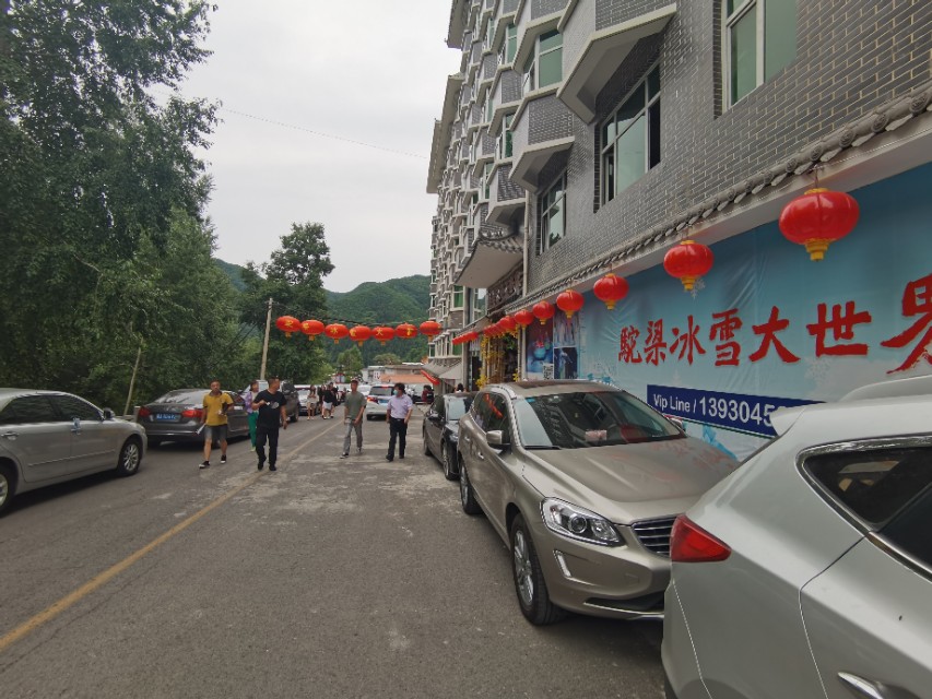 宿在驼梁，感受一种无忧的生活/郝贵云