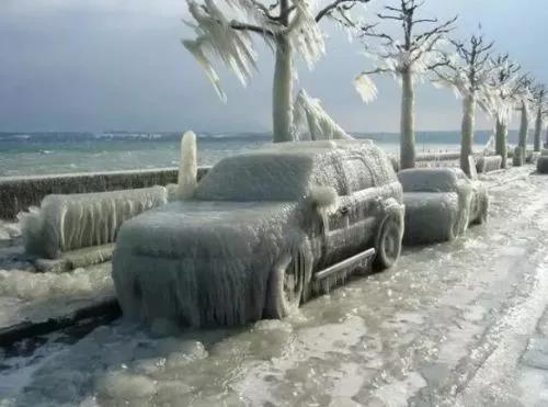 零下40度穿泳衣,零下三十度泳装