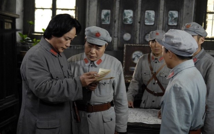 *德朱**请毛主席回红四军，毛主席答：陈毅要我做八面美人，我办不到