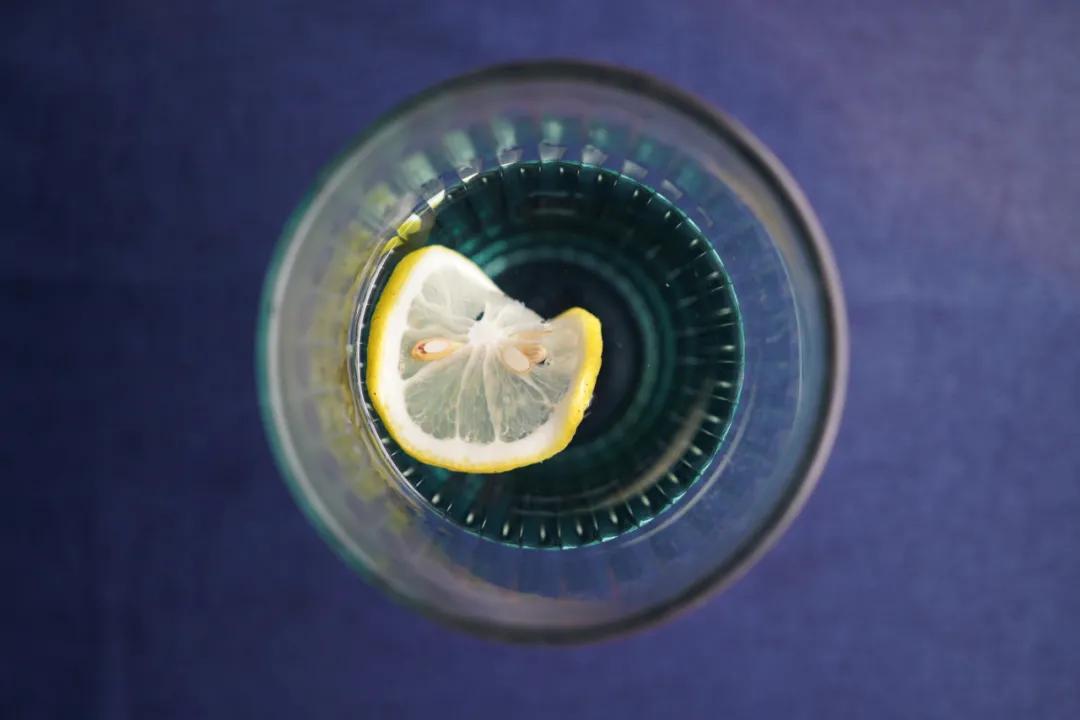 索尼定焦镜头推荐哪个,索尼最值得入手的定焦镜头