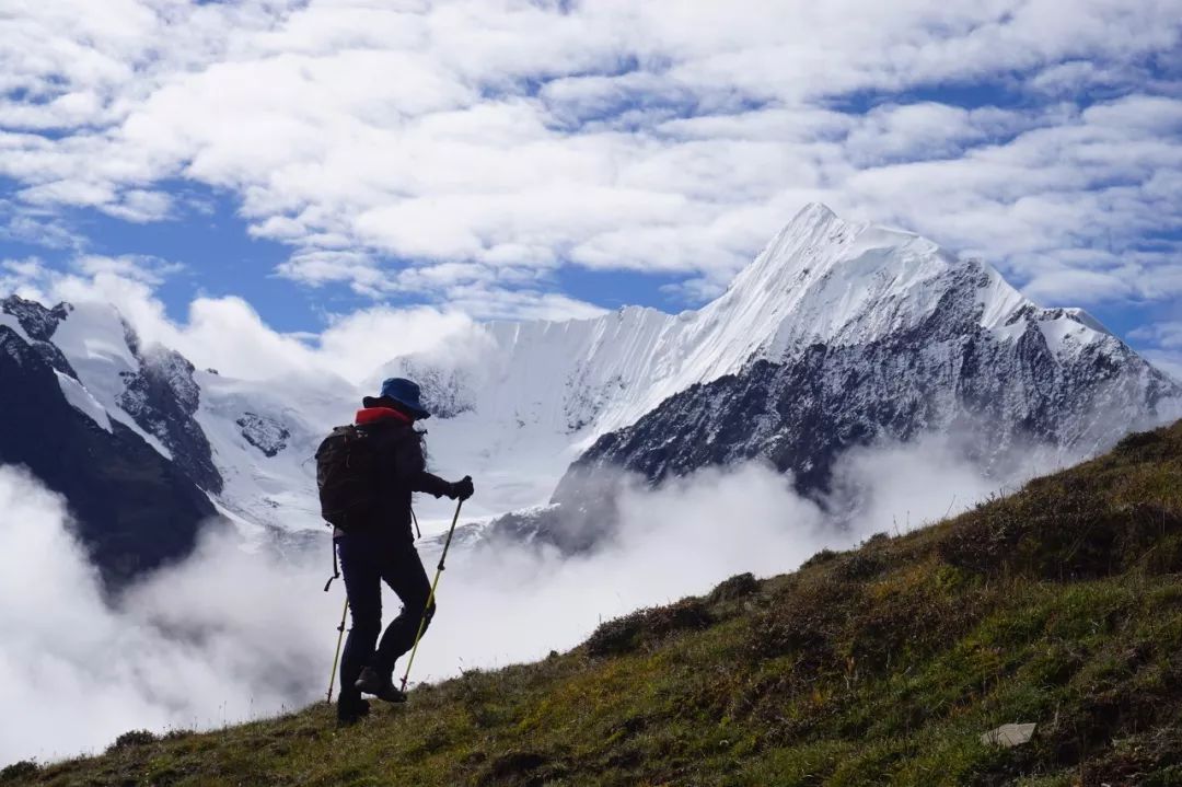 国内100条徒步路线,一生必去的10条徒步线